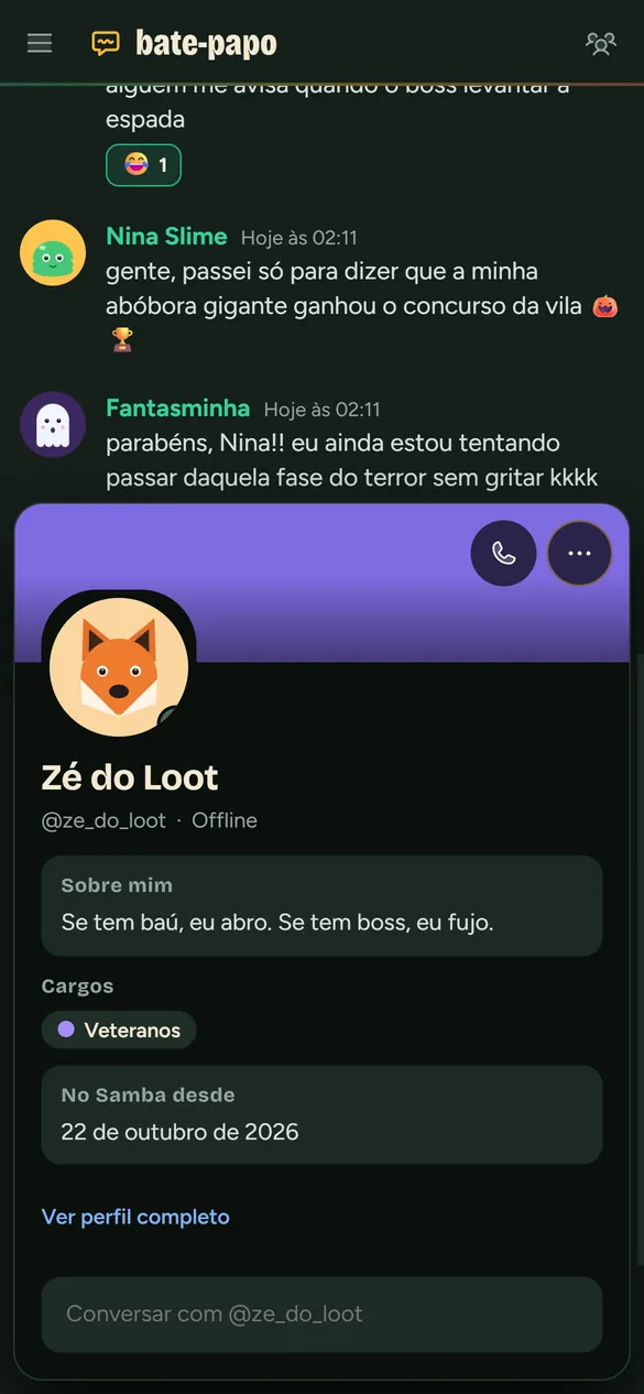 Cartão de perfil aberto no celular: foto, sobre mim e cargos.